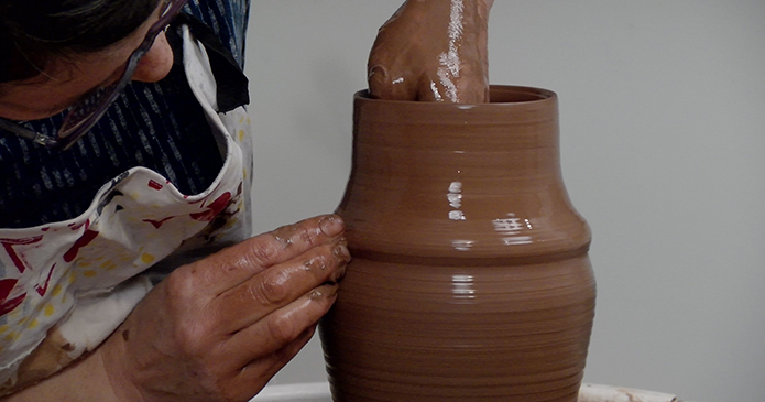 Three Expert Tips for Throwing Large Pots