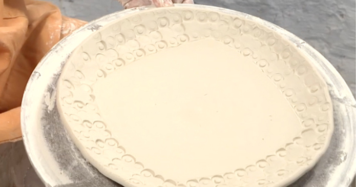 Two Fun and Simple Ways to Alter the Rims of Wheel-Thrown Plates