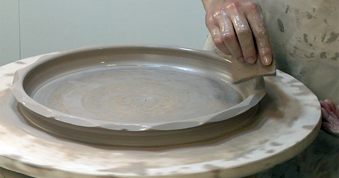 Two Slick Ways to Make Distinctive Rims and Feet on Pottery